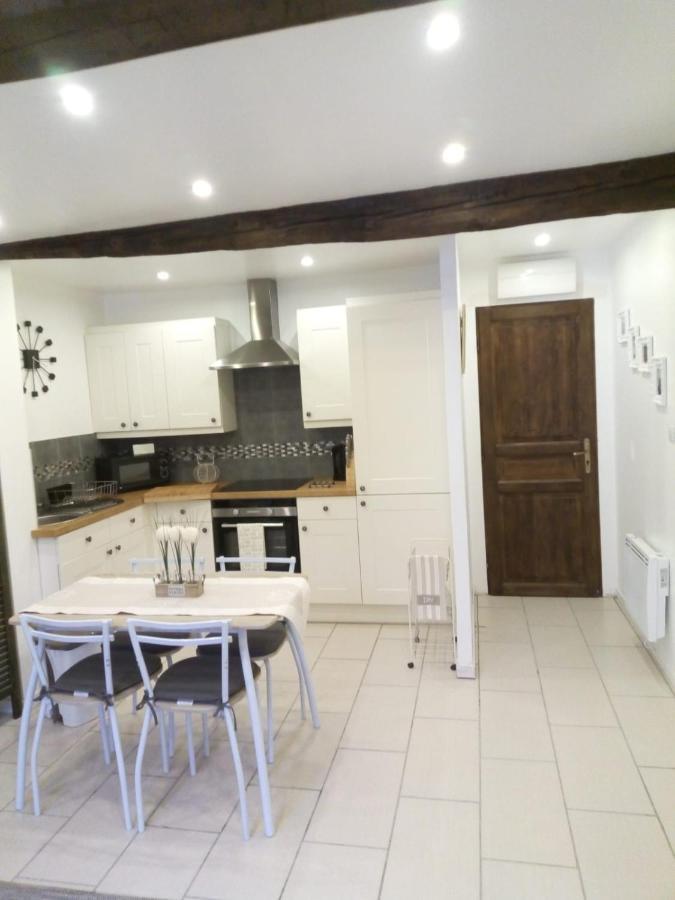 Maison De L'Amour Apartment Chardonnay Assignan Bagian luar foto