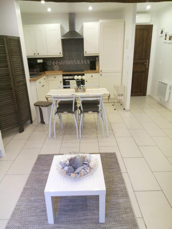 Maison De L'Amour Apartment Chardonnay Assignan Bagian luar foto