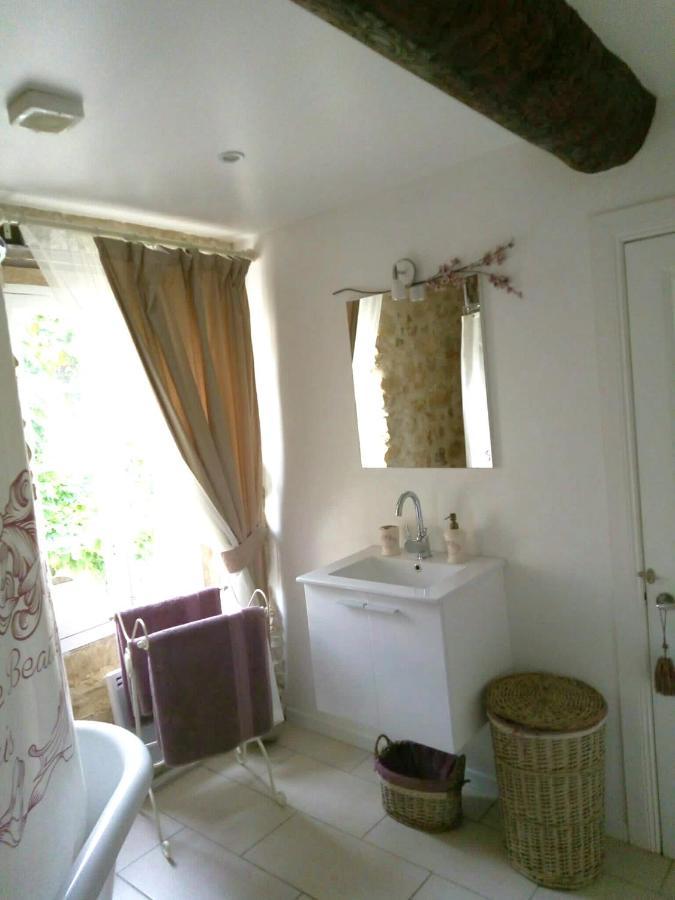 Maison De L'Amour Apartment Chardonnay Assignan Bagian luar foto